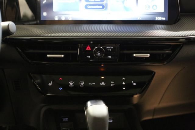 2026 Nissan KICKS SR AWD - Photo 13