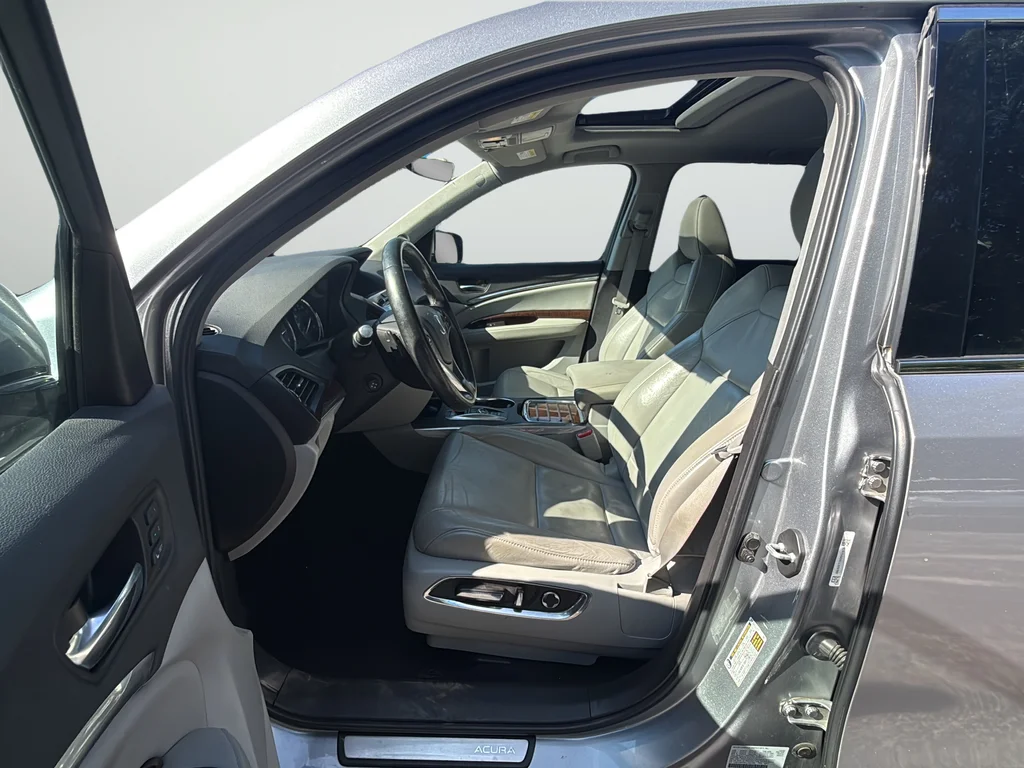 Used 2020 Silver Acura 3.5L image 10