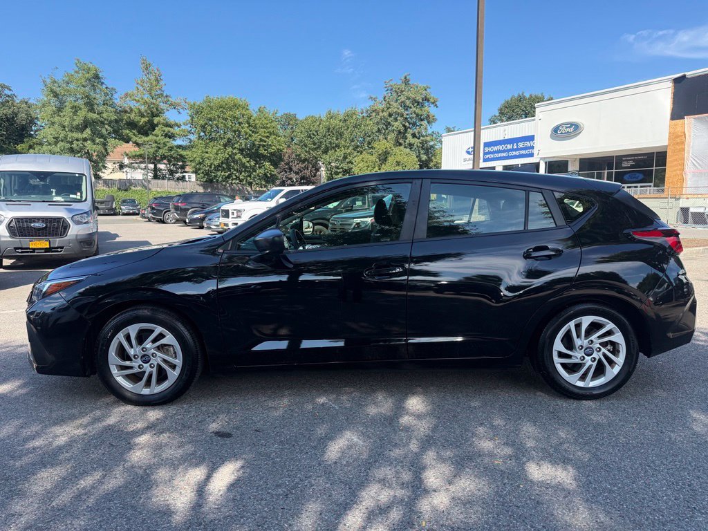 Used 2024 Crystal Black Silica Subaru Base image 5