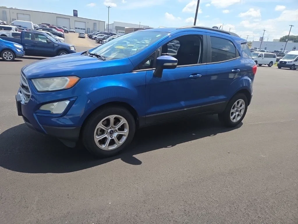 Used 2018 Blue Ford SE image 5