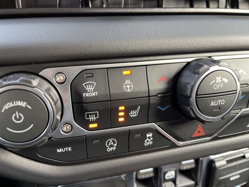 New 2026 Reign Exterior Paint Jeep Mojave image 5