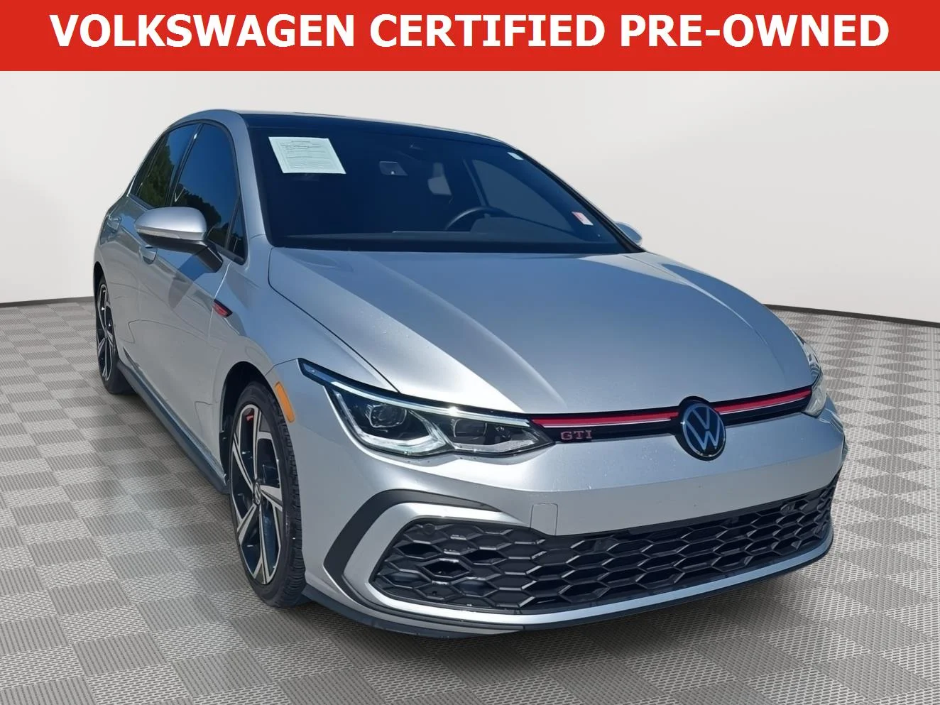 Certified Used 2024 SILVER Volkswagen SE image 1