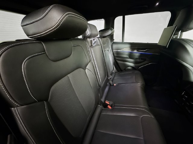 Used 2023 Black Jeep Overland image 28
