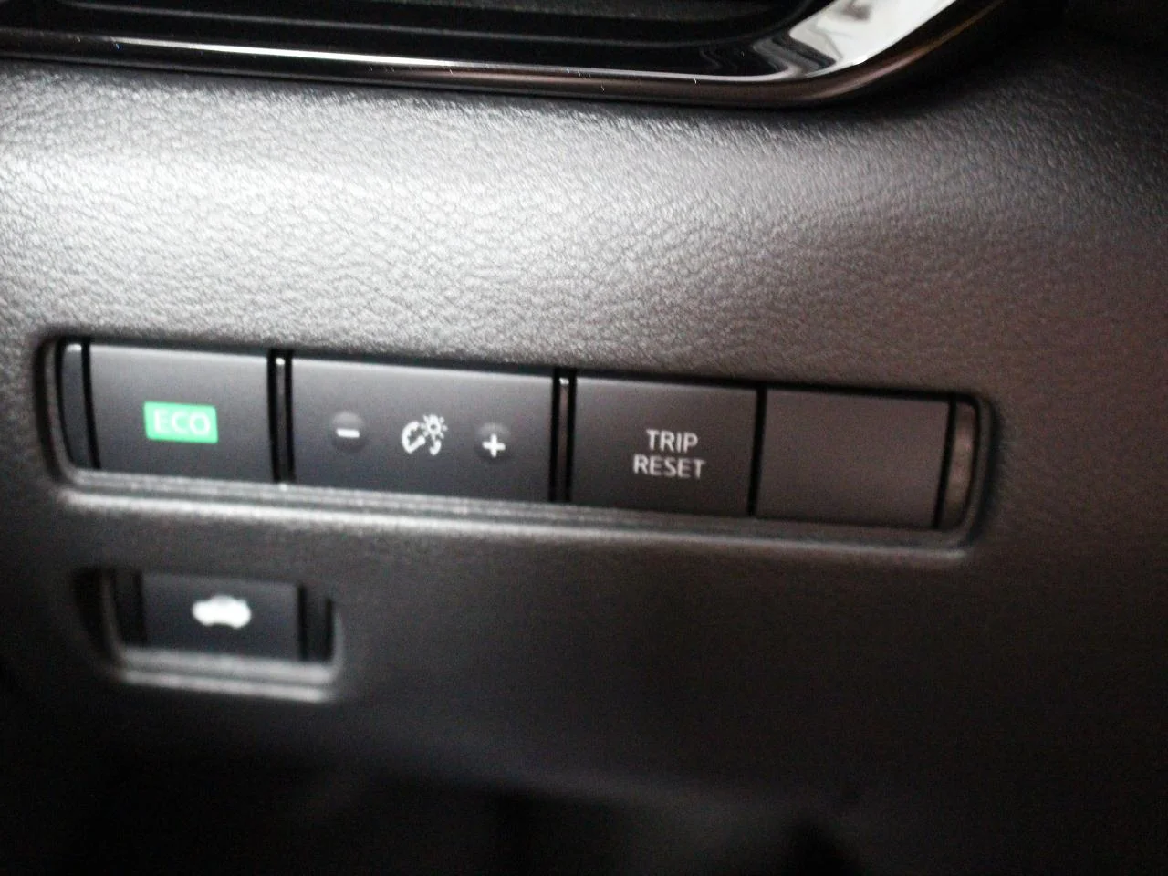 2024 Nissan Sentra SV - Photo 16