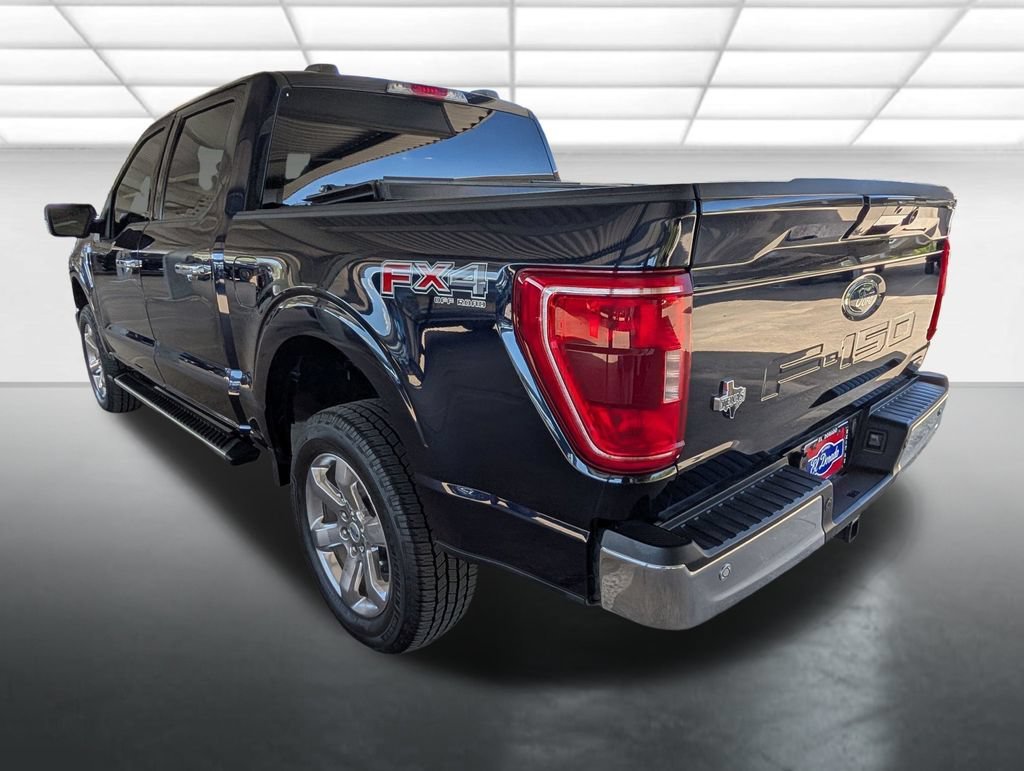 Used 2022 Blue Ford XLT image 2
