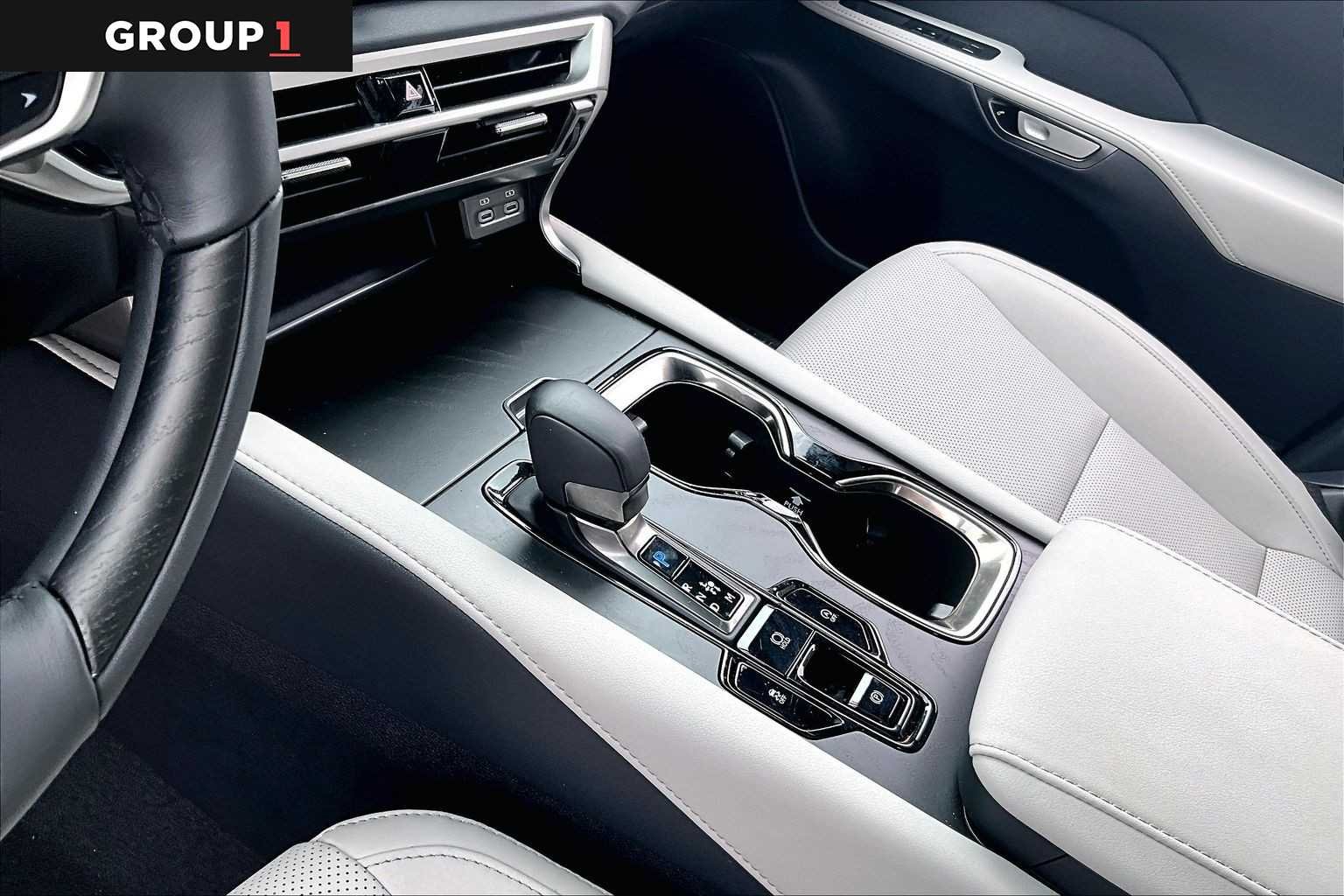 Certified Used 2026 Iridium Lexus Premium image 14