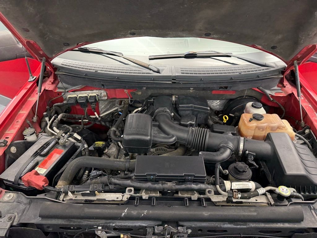 Used 2009 Red Ford  image 7