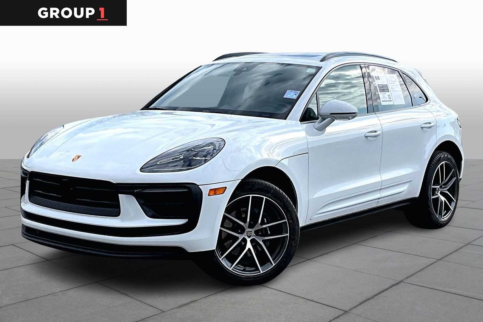 2025 Porsche Macan Base