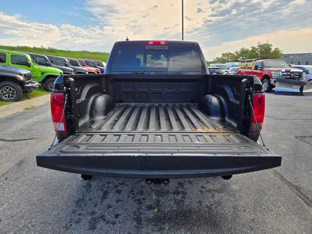 Used 2019 Black Ram Big Horn image 29