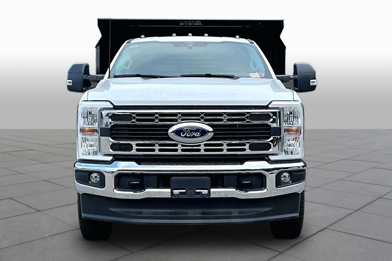 New 2026 Oxford White Ford XLT image 2
