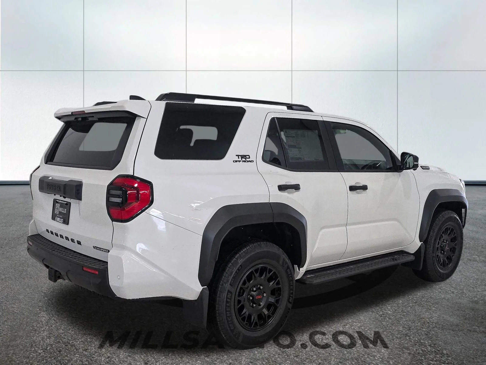 2026 Toyota 4Runner TRD Off-Road - Photo 8