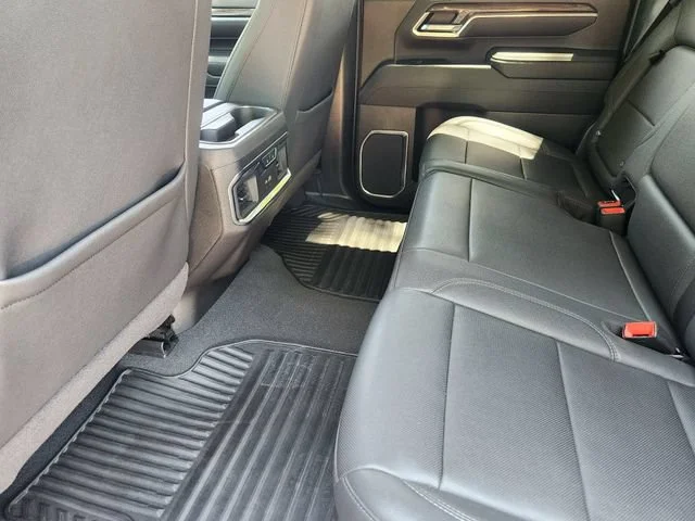 Used 2025 Summit White Chevrolet LTZ image 31