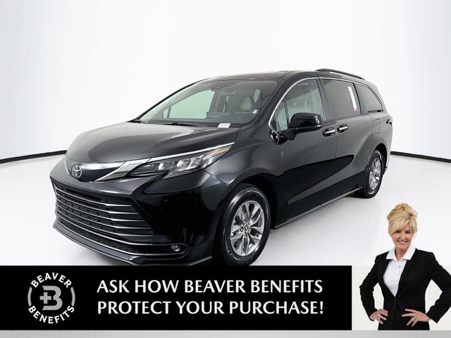 2026 Toyota Sienna XLE 8-Passenger