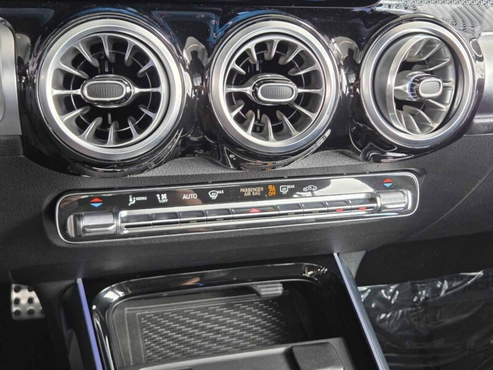 Certified Used 2026 Night Black Mercedes-Benz AMG® GLB 35 image 32