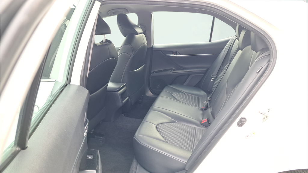 Used 2019 White Toyota SE image 12