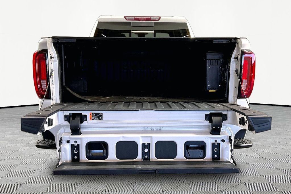 Used 2024 White GMC Denali image 7