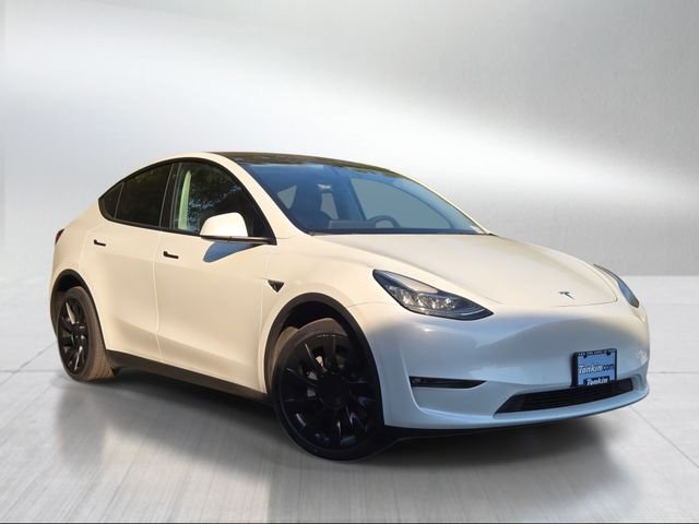 Used 2022 Tesla Model Y Long Range with VIN 7SAYGDEE7NF385921 for sale in Gladstone, OR