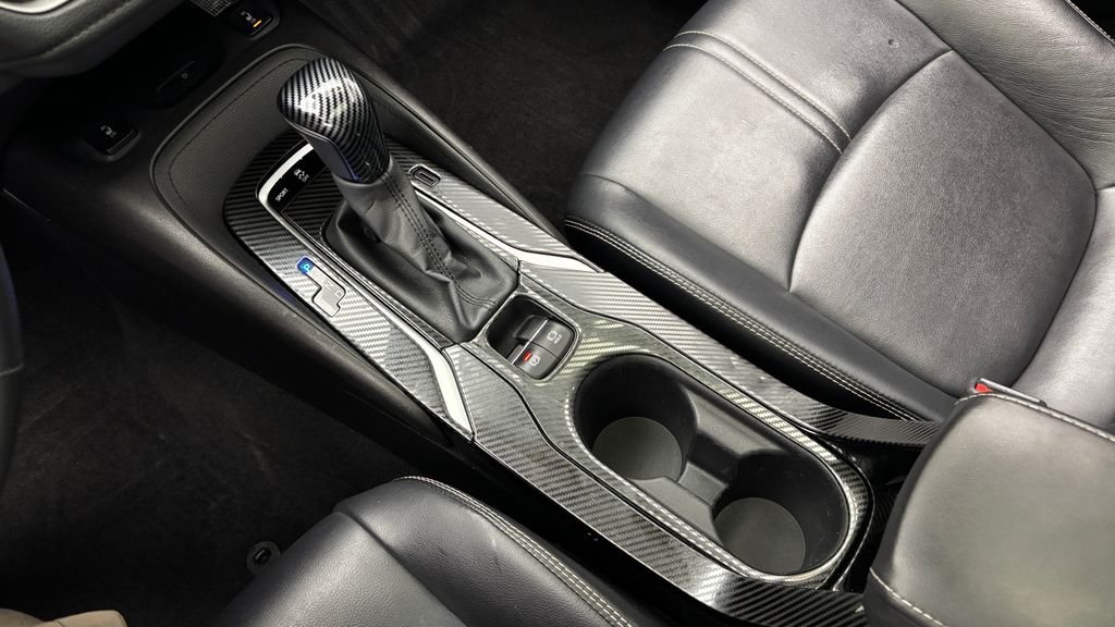 Used 2020 Silver Toyota XLE image 25