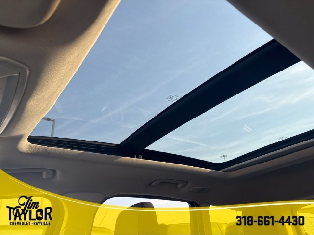Used 2018 White Ford SE image 20