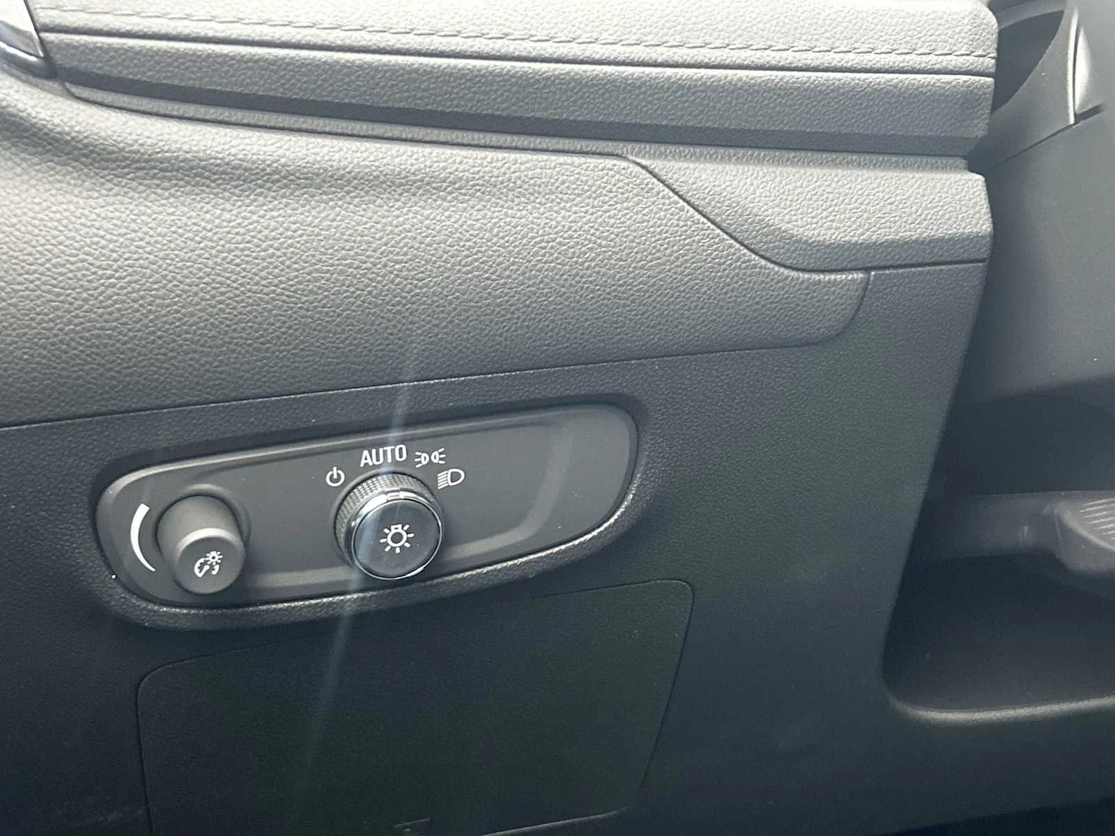 2026 Buick Encore GX Sport Touring - Photo 17