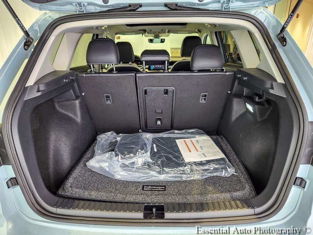 New 2026 Monument Gray Volkswagen 1.5T SE image 17