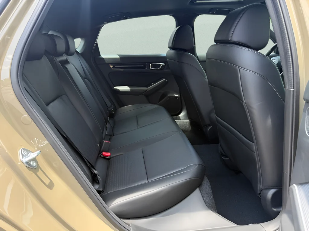New 2026 Sand Dune Pearl Honda Sport Touring image 12