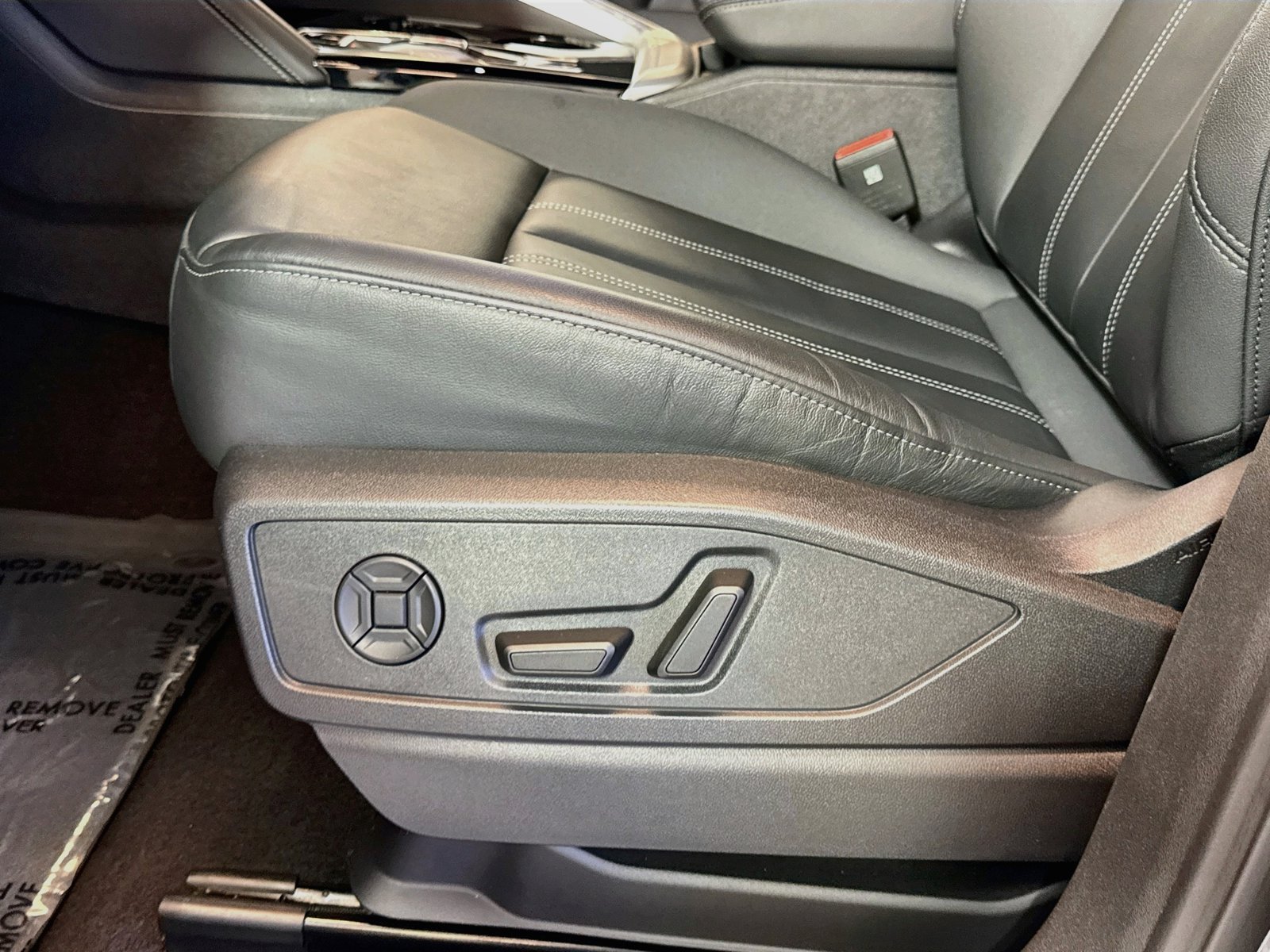 Used 2025 Tambora Gray Audi Premium image 17