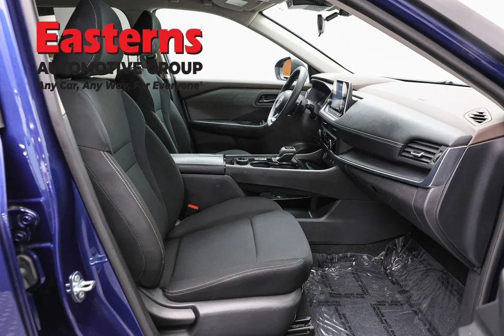 Used 2023 Blue Nissan S image 25
