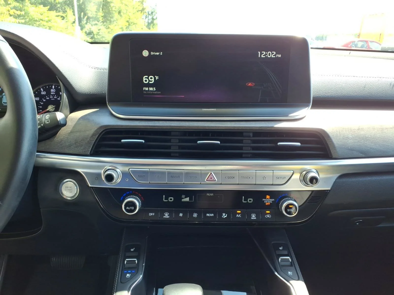 Used 2021 Glacial White Pearl Kia EX image 10