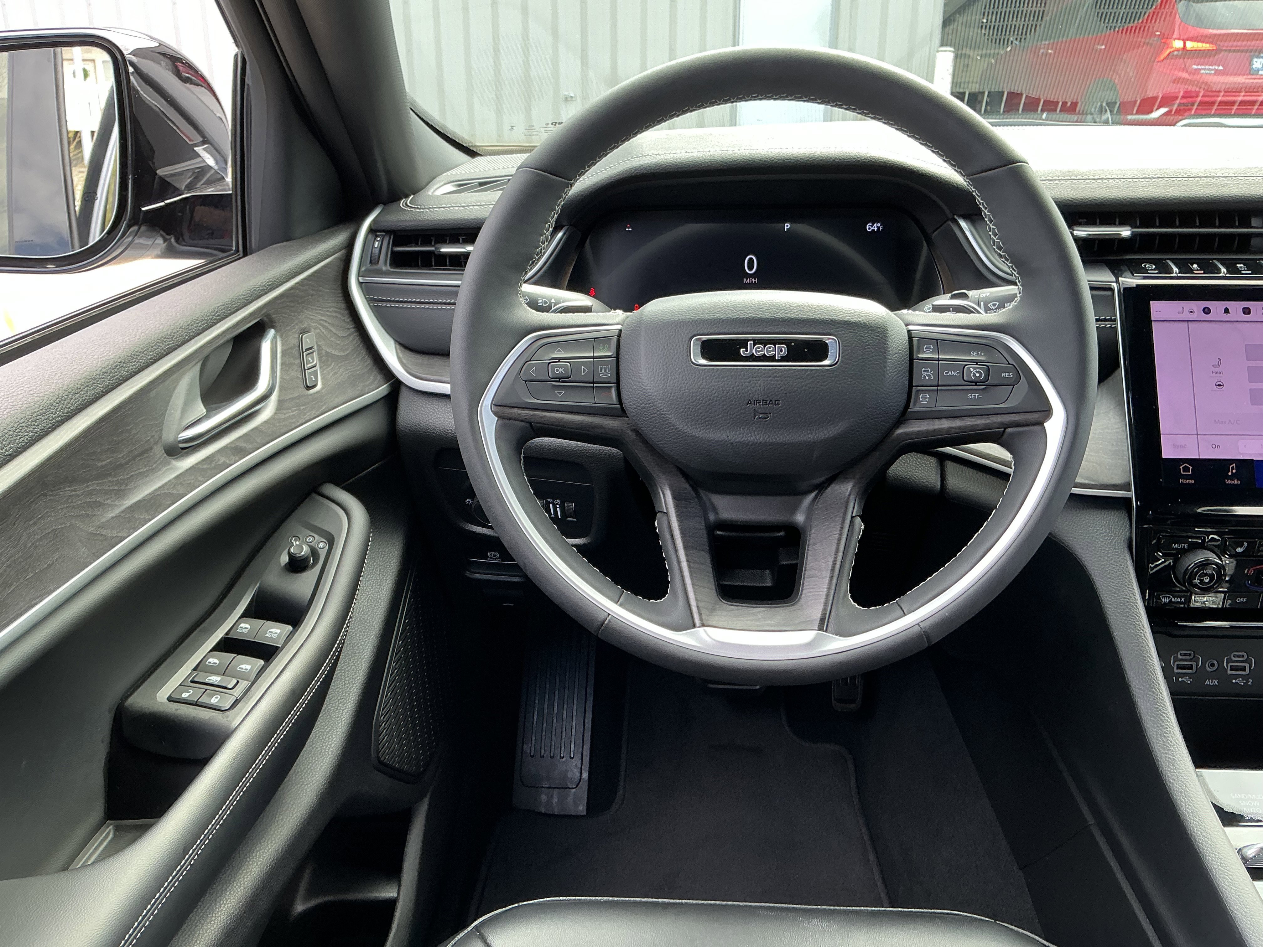 Used 2025 Silver Zynith Jeep Limited image 21