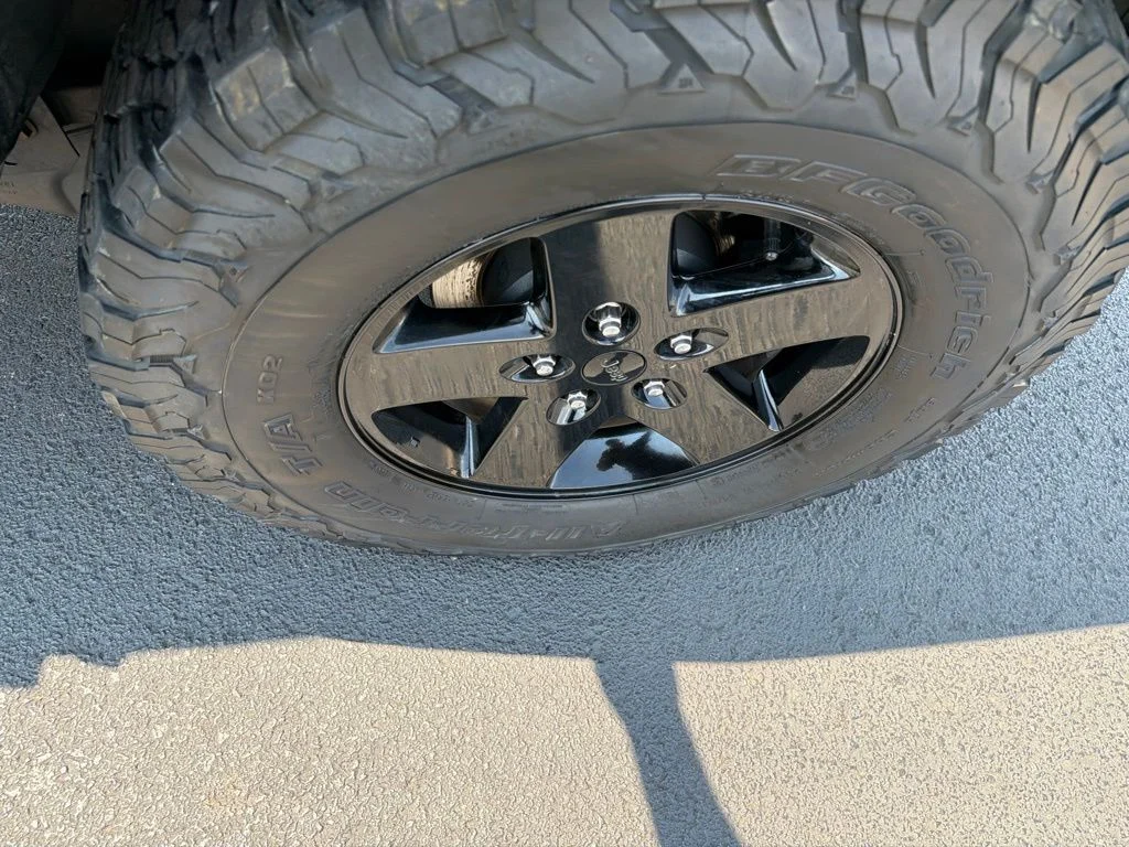 Used 2018 Black Jeep Unlimited Sport image 11