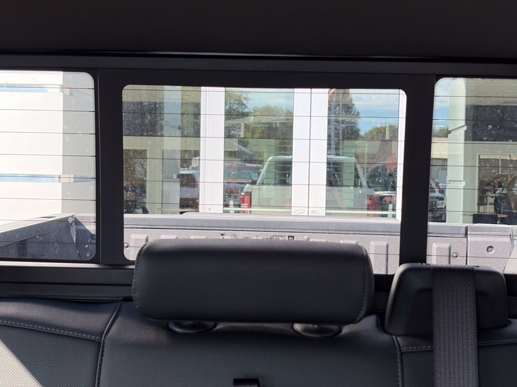 New 2026 Glacier White Tricoat GMC SLT image 42