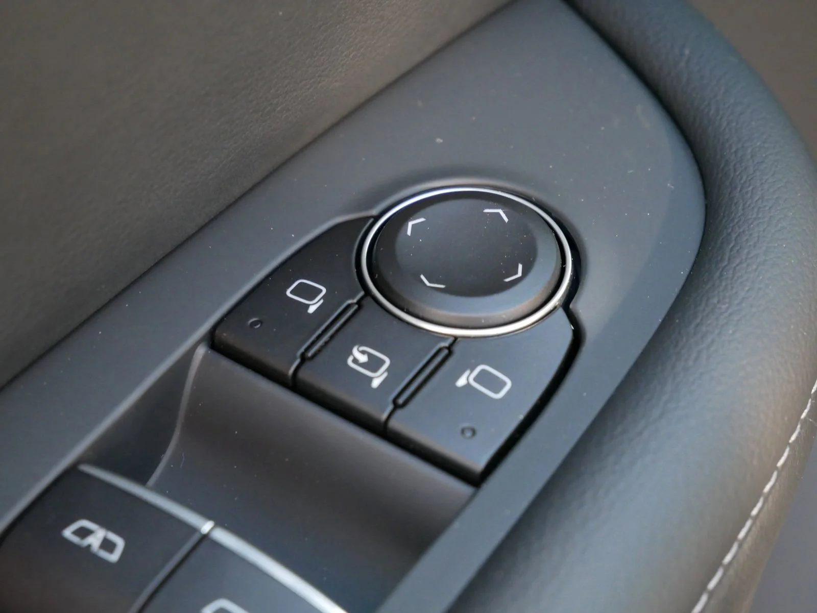 2026 Buick Enclave Sport Touring - Photo 9