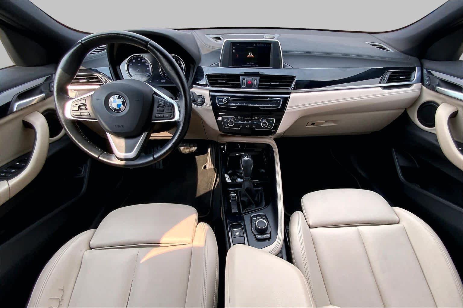 Used 2018 Alpine White BMW sDrive28i image 16