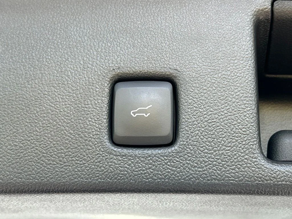 Certified Used 2023 Star White Ford Platinum image 51