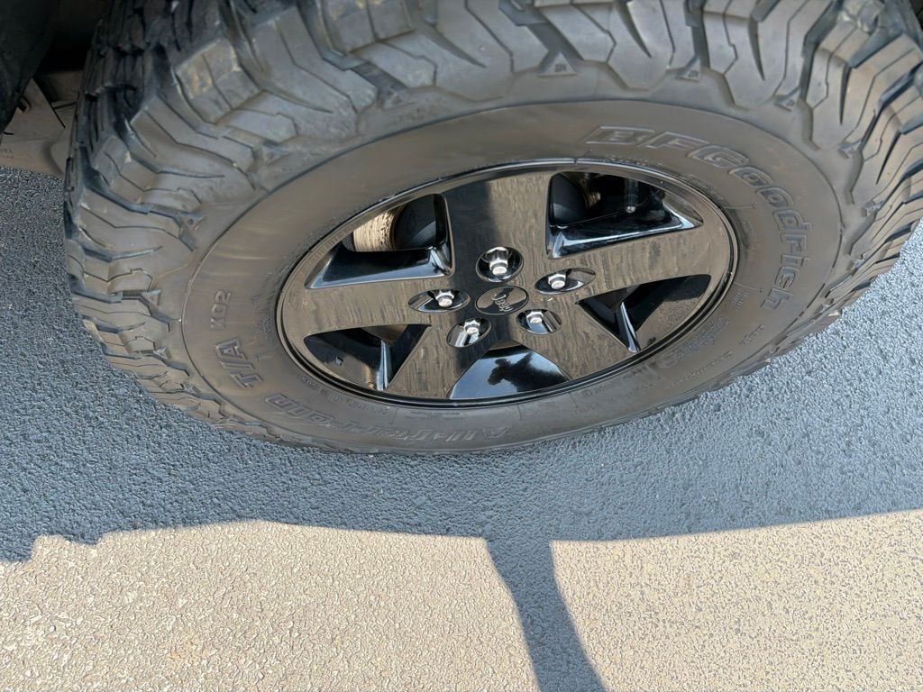 Used 2018 Black Jeep Unlimited Sport image 11