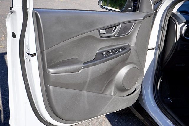 Used 2023 Silver Hyundai SEL image 21