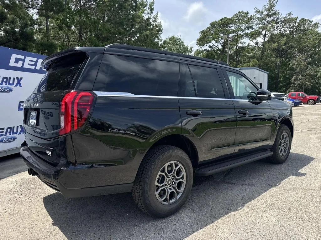 New 2026 Agate Black Metallic Ford Active image 16