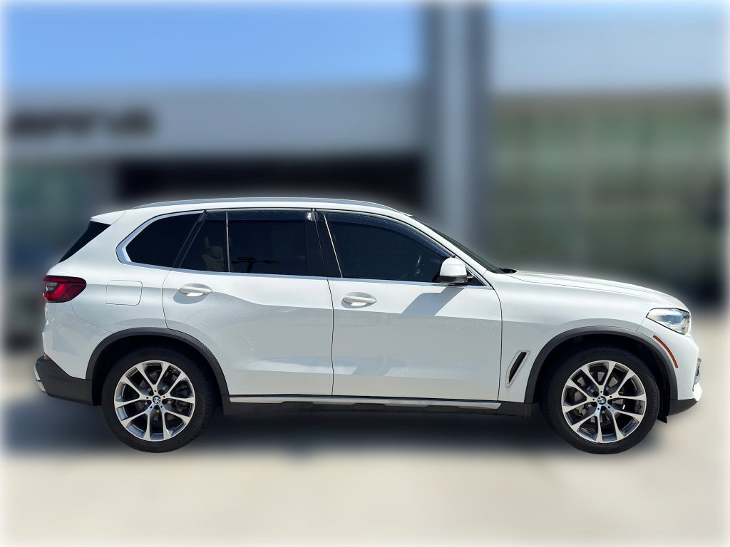 Used 2019 WHITE BMW xDrive40i image 9