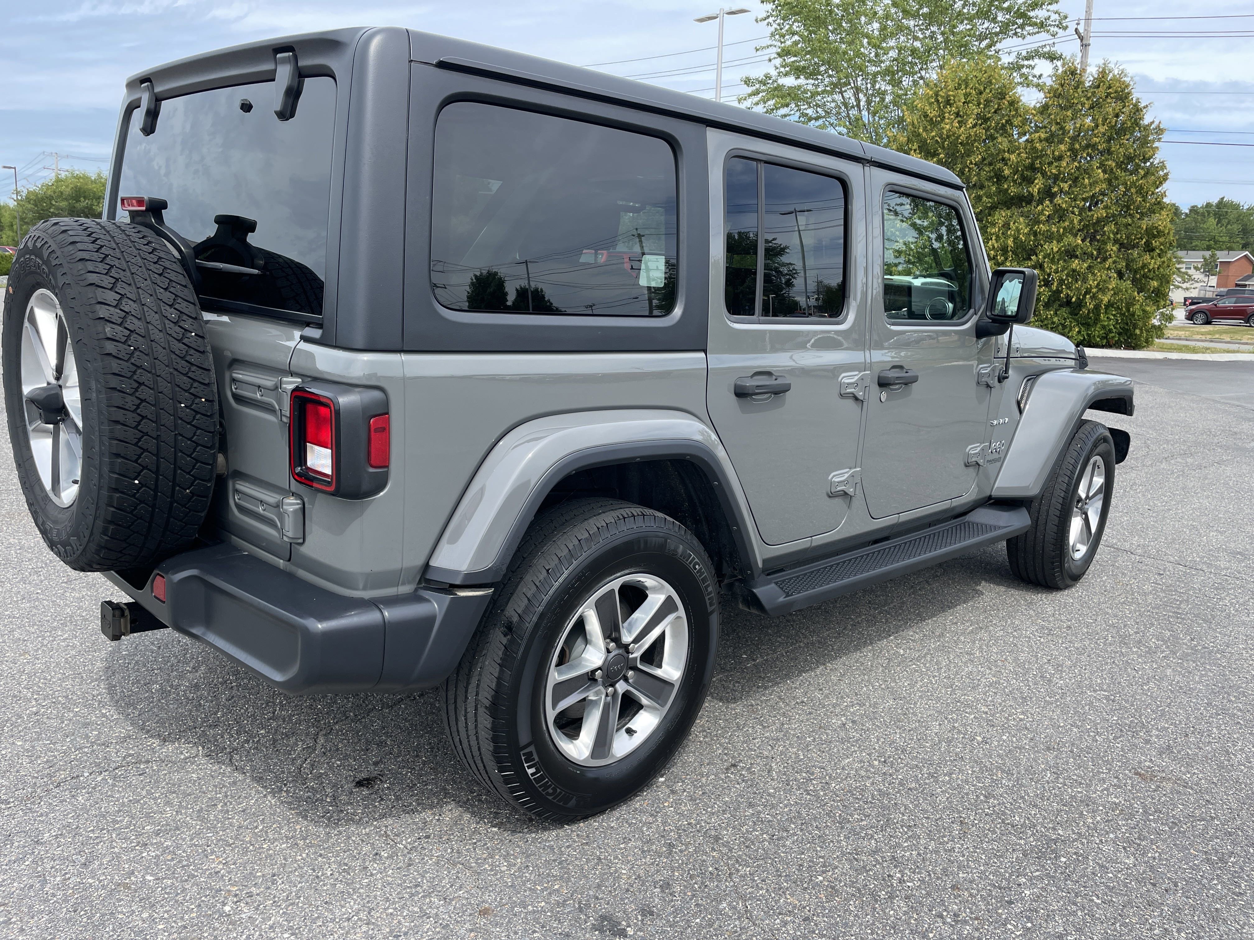 Used 2020 Sting-Gray Clearcoat Jeep Sahara image 8