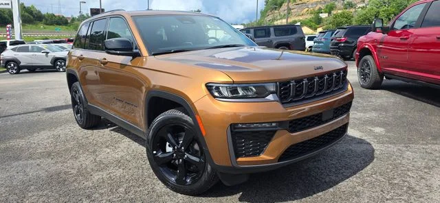 New 2026 Copper Shino Metallic Clear-Coat Exterior Paint Jeep Limited image 2