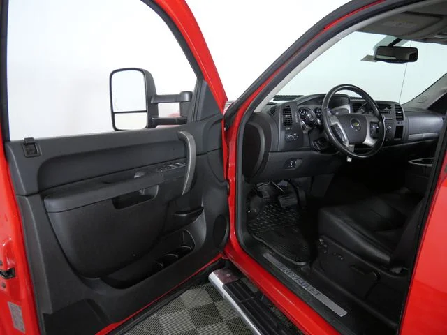Used 2012 Red Chevrolet LT image 17