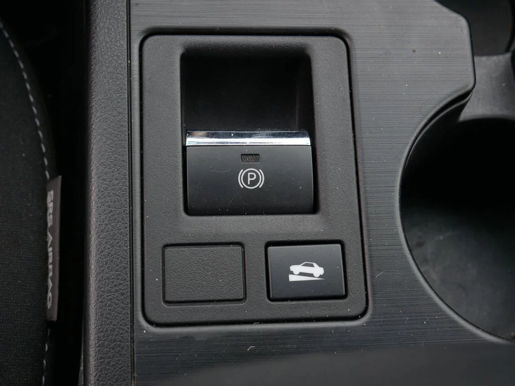Used 2015 Black Subaru 2.5i image 26
