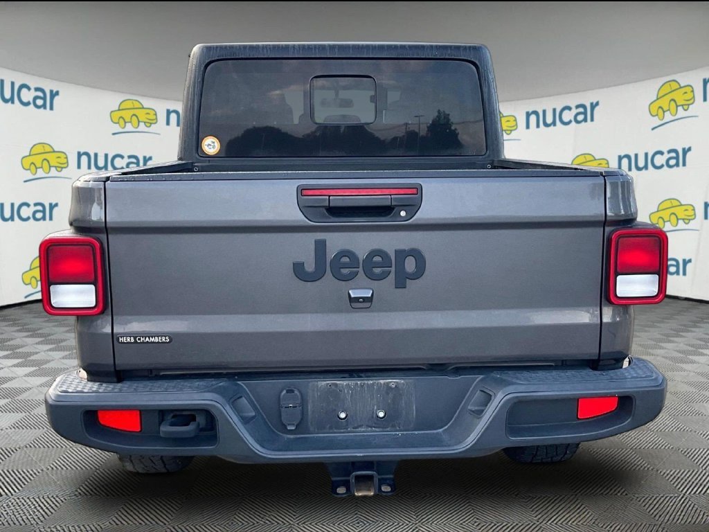 Used 2023 Gray Jeep Sport S image 3