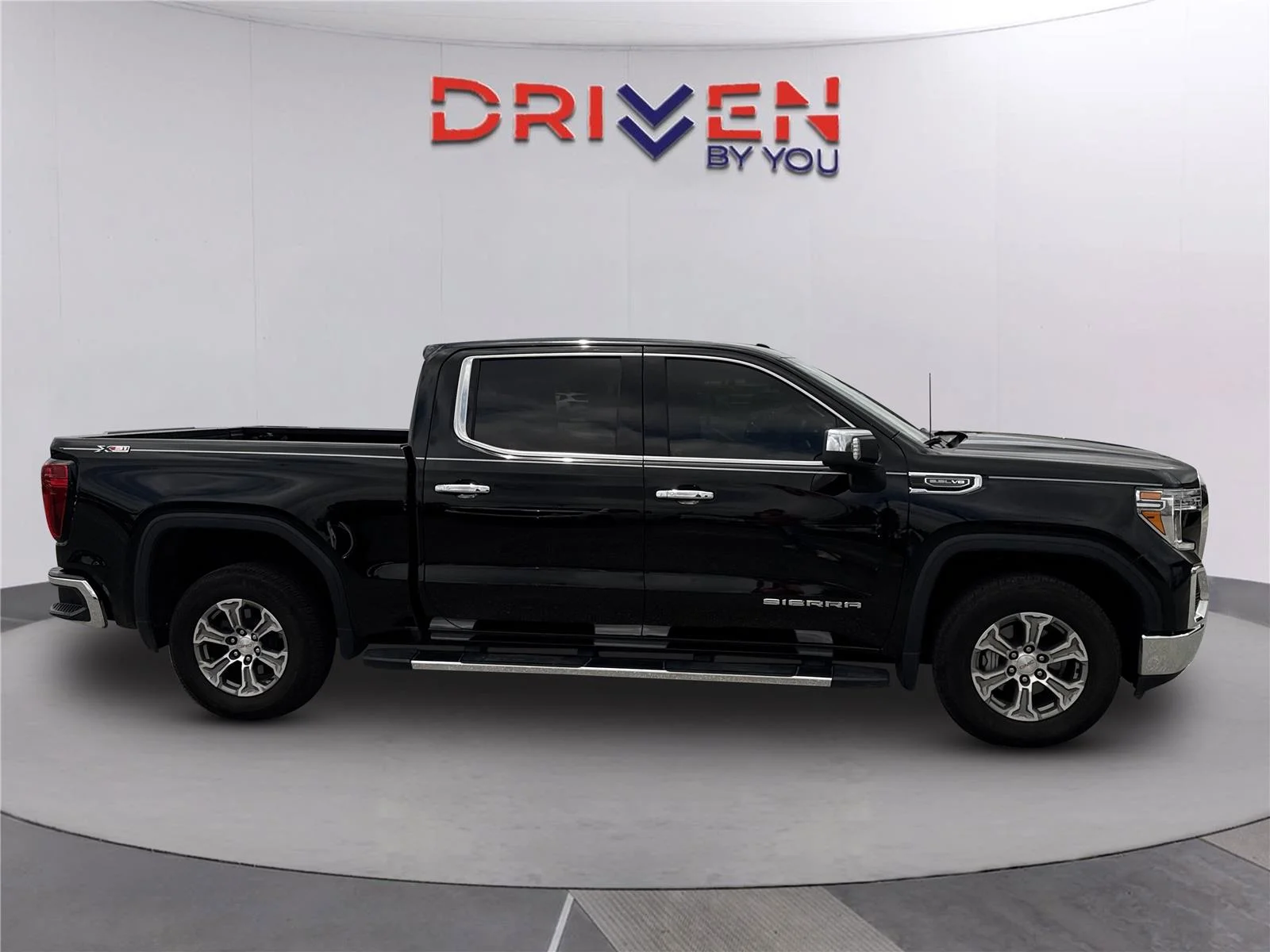 Used 2021 ONYX BLACK GMC SLT image 3