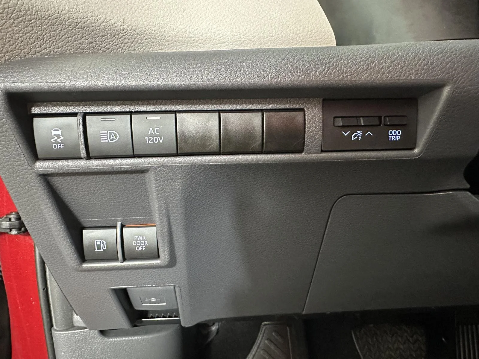 Used 2024 Ruby Flare Pearl Toyota XLE image 15