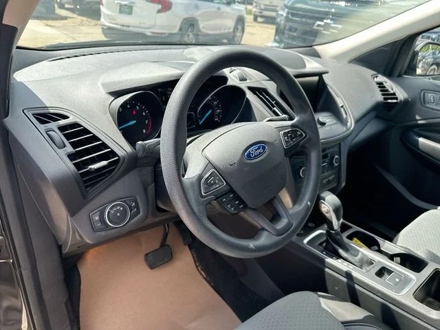 Used 2019 Black Ford SE image 12