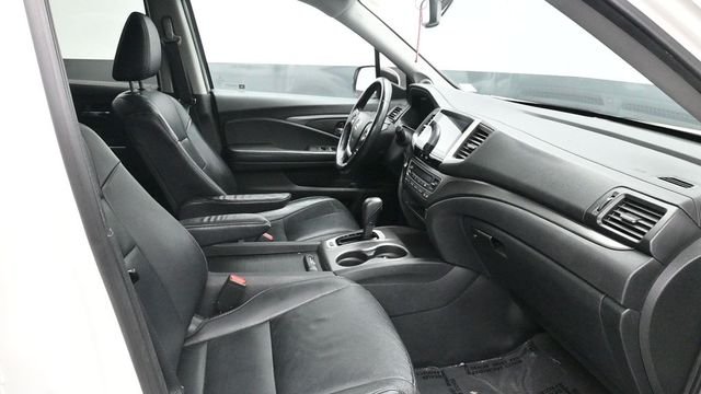 Used 2017 White Honda EX-L image 10