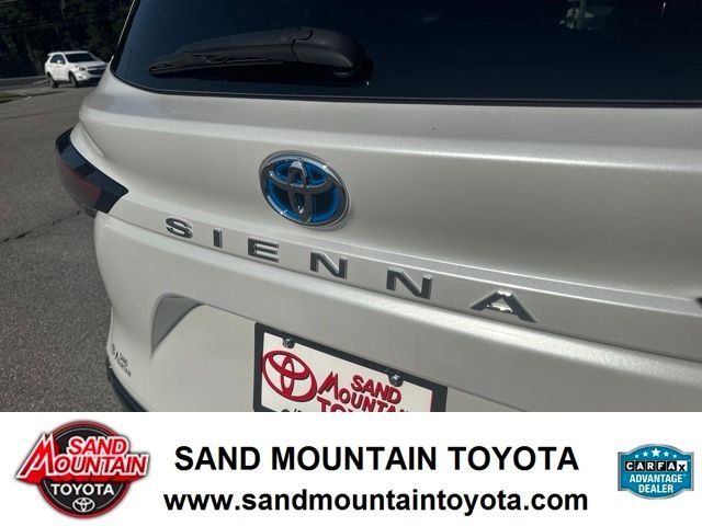 2023 Toyota Sienna Platinum - Photo 9