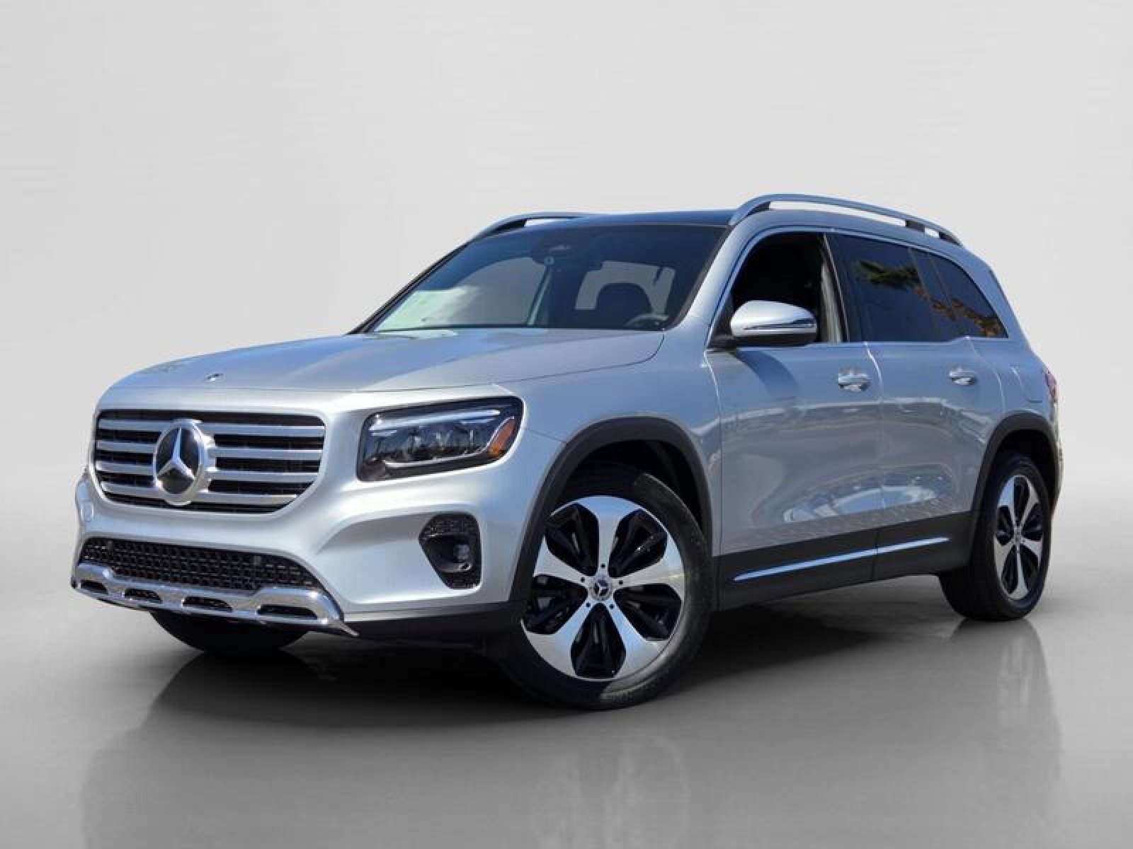 New 2026 Cirrus Silver Metallic Mercedes-Benz GLB 250 SUV image 1